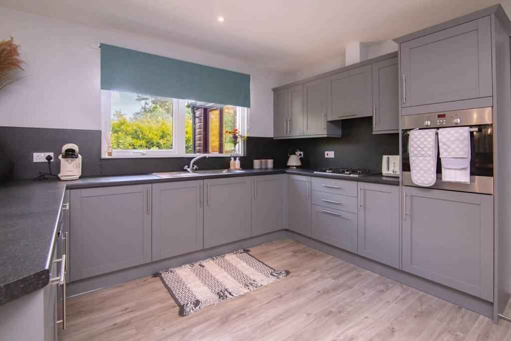 Villa Calm Scottish Country Escape With Hot Tub Sleeps 6 à Inverness Extérieur photo