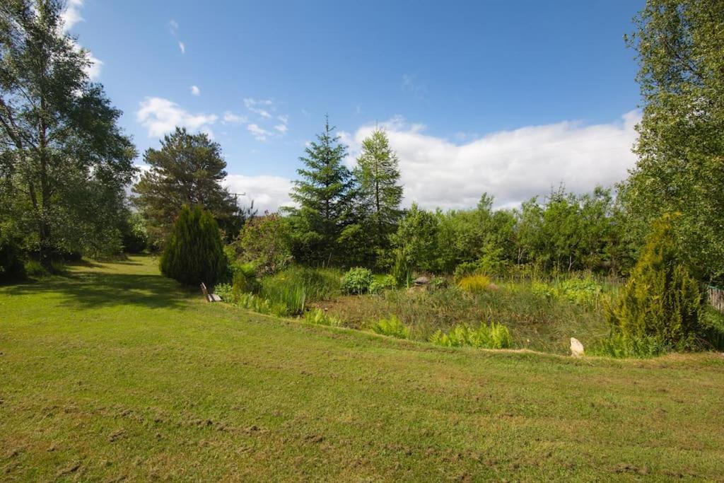 Villa Calm Scottish Country Escape With Hot Tub Sleeps 6 à Inverness Extérieur photo